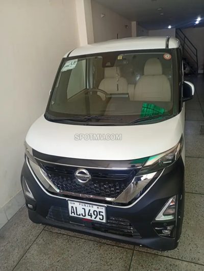 2020 Nissan Roox