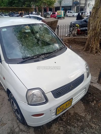 2010 Mitsubishi Minica