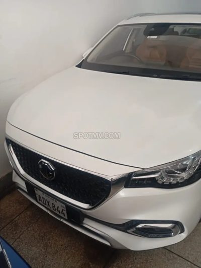 2021 MG HS