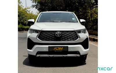 2025 Toyota Innova VXHYBRID8STR