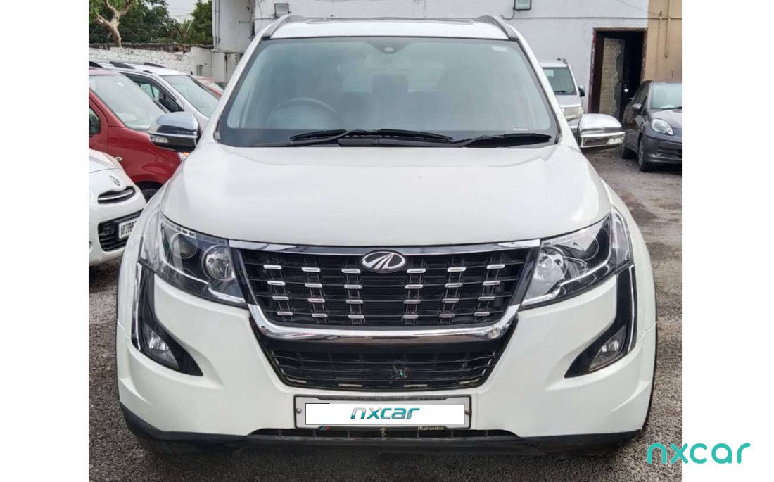 2019 Mahindra XUV500