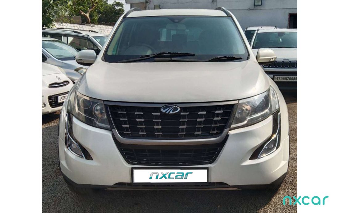 2019 Mahindra XUV500 FWDW5