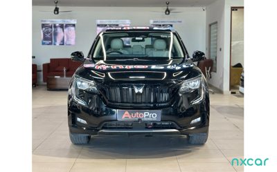 2025 Mahindra XUV700 AX7DIESELAT7STR