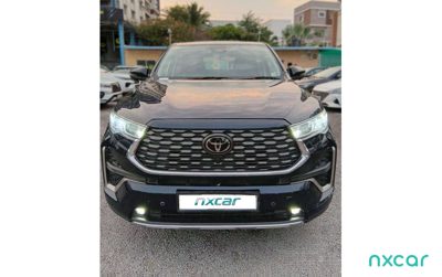 2024 Toyota Innova ZXHYBRID7STR