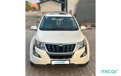 2020 Mahindra XUV500 W9AT