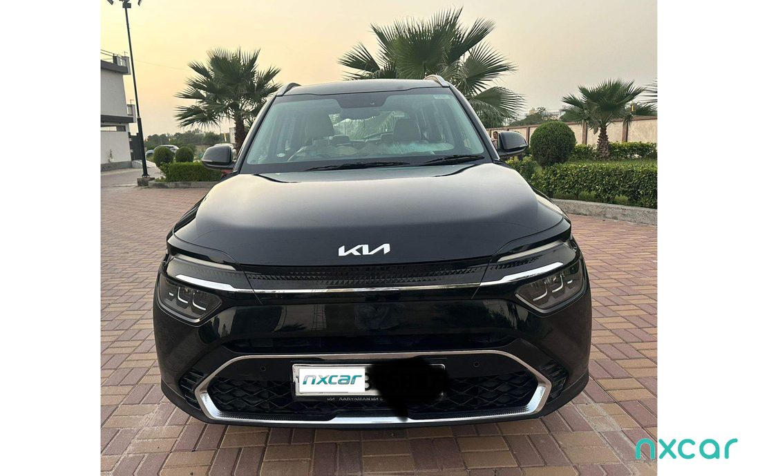 2022 KIA Carens