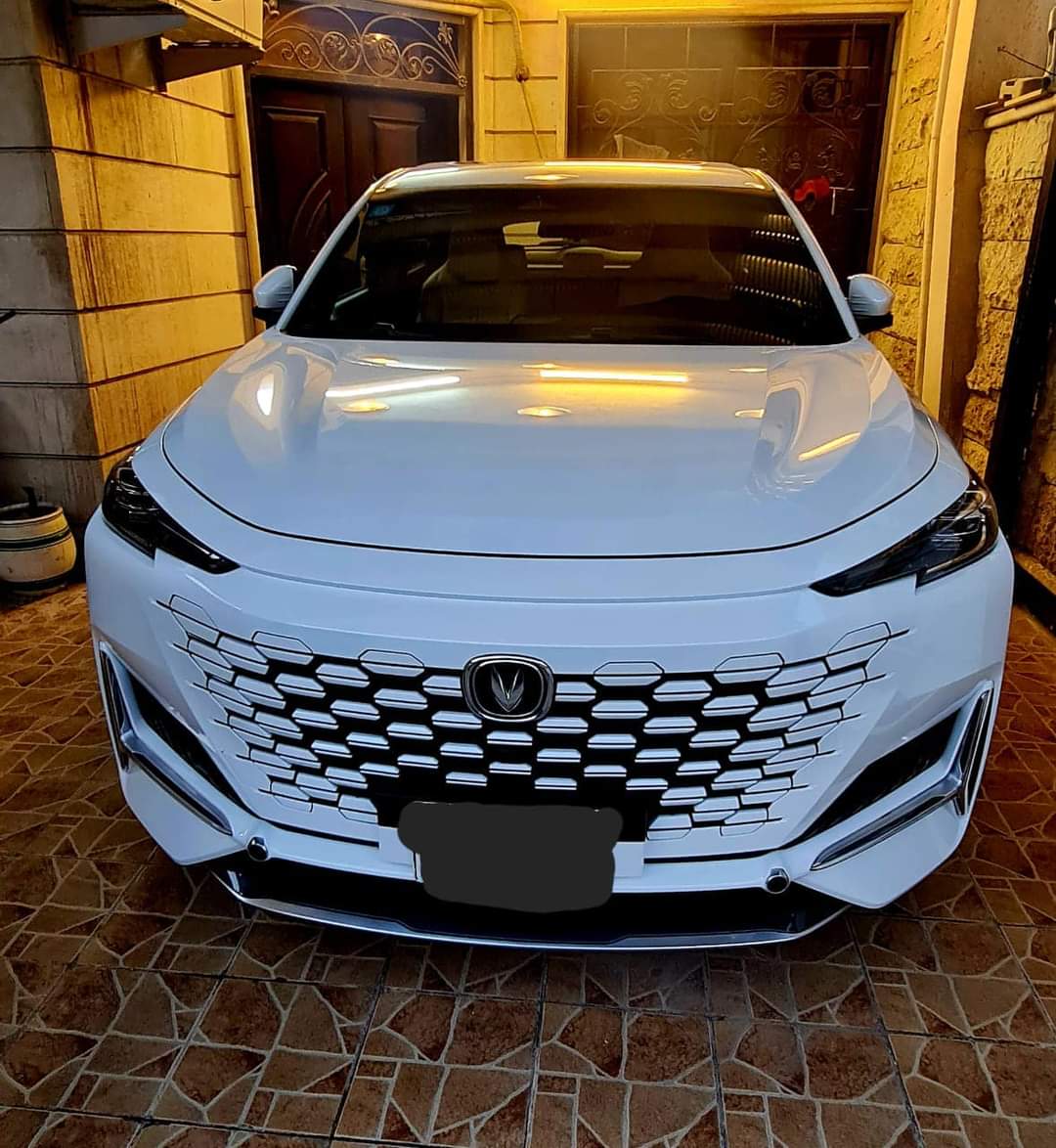 2023 شنجان Uni-T