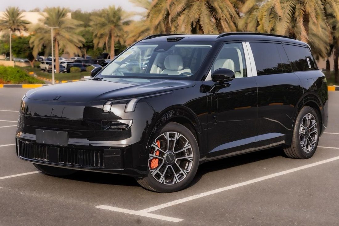 2025 Lynk & Co 900