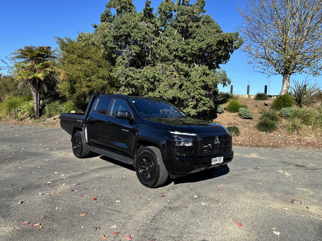 2025 Mitsubishi L200