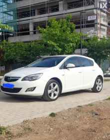 2012 Opel Astra