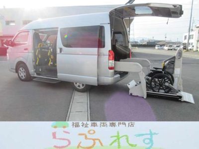 2020 Toyota 4ドア2.8DTウェルキャブBタイプ4WD