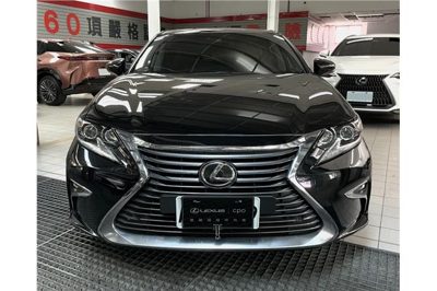 2017 Lexus ES