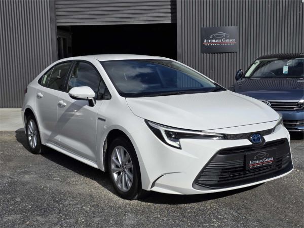 2024 Sedan Corolla SEDANZWE219RMY24ASCENTSPORTHYBRID