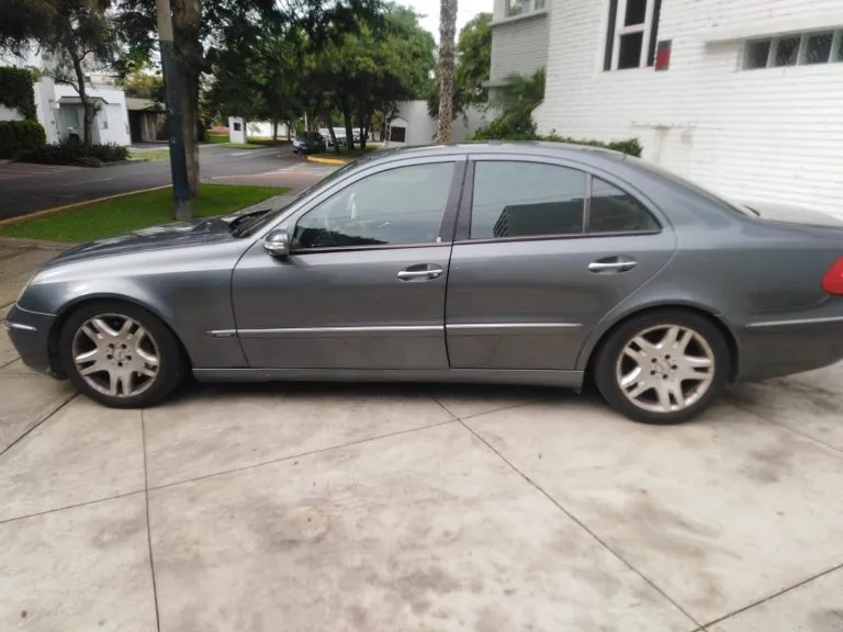 2005 Mercedes-Benz Benz E-350 Versión Elegance