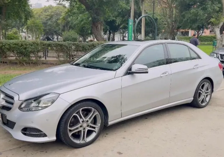 2015 Mercedes-Benz Benz E 200 Berlina
