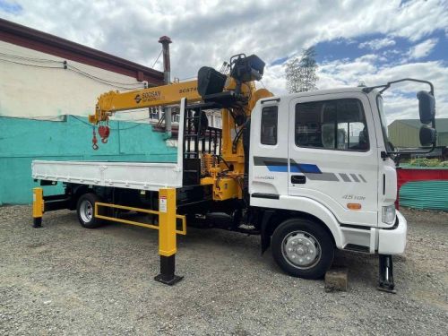 2020 Daewoo 7 TONSBOOMTRUCK/CARGOCRA...