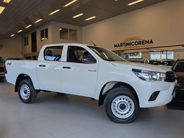 Toyota Hilux 2.4DX4X4AT