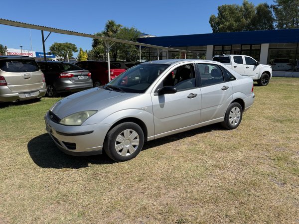2010 Ford Focus 1.68VAMBIENTE4P