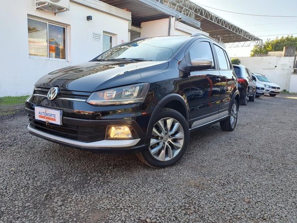 2017 Volkswagen FOX1.6CROSSFOXHIGHLINEL15