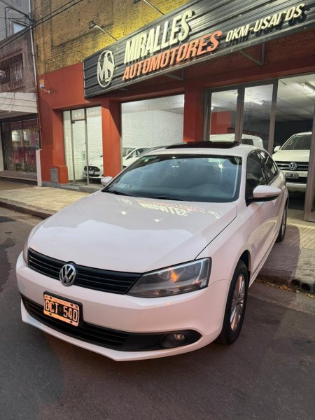 2015 Volkswagen Vento 2.0TDIADVANCEL/11