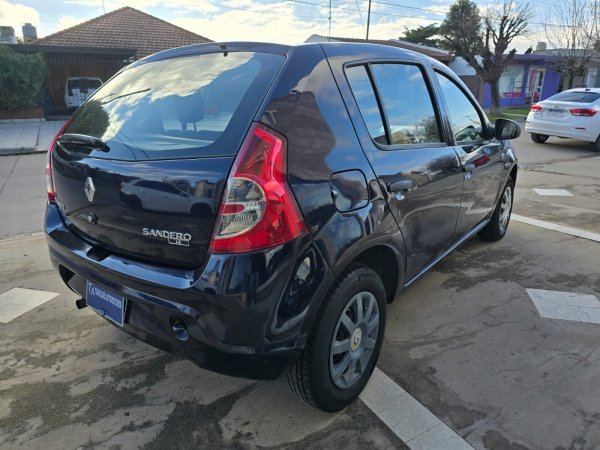 Renault Sandero 1.68VPACKL/11