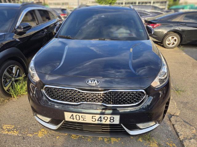 2017 KIA Niro
