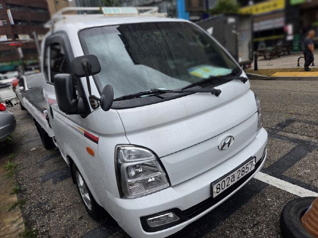 2020 Hyundai Porter Extra-long Super Cab CRDi
