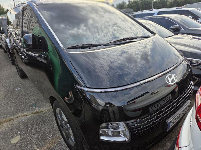 2025 Hyundai Staria Diesel 4WD