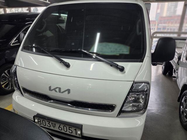 2024 KIA Extra-long King Cab CRDi Box Truck