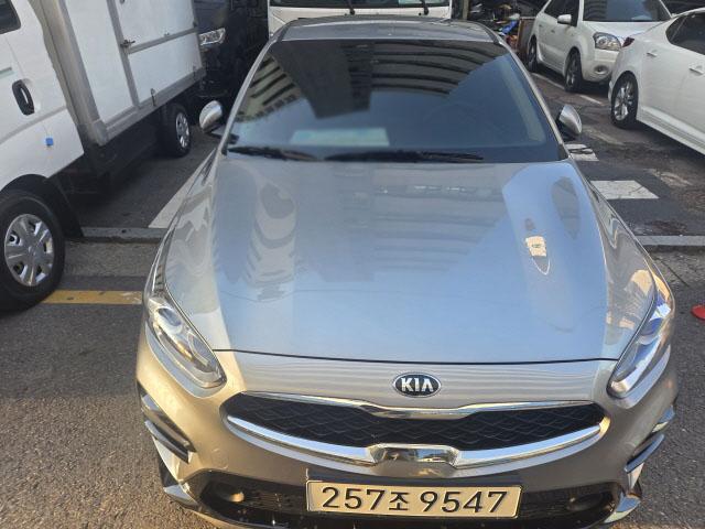 2020 KIA K3 Fuel, Displacement Gasoline 1600cc