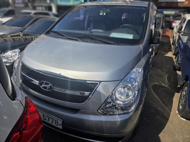 2015 Hyundai Grand Starex 12-Seater Wagon CVX